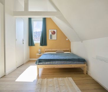 Saint Géry Roommate 5 Bedrooms at Valenciennes - Photo 1