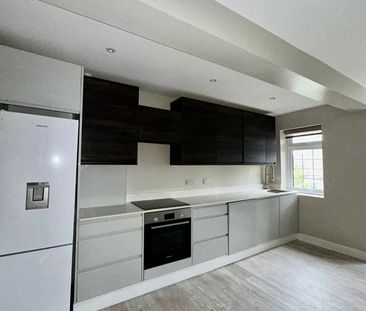 2 Bed Flat, Holders Hill Road, NW4 - Photo 3