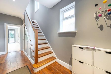 5 bedroom semi-detached house to rent - Photo 3