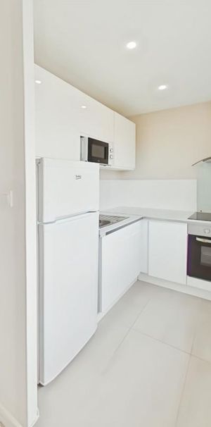 Location Appartement 1 pièce Meublé 27m² VALENCE 26000 - Photo 1