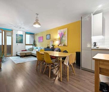 Two Bedroom New Build Flat In Surrey Quays, SE8 - Photo 3