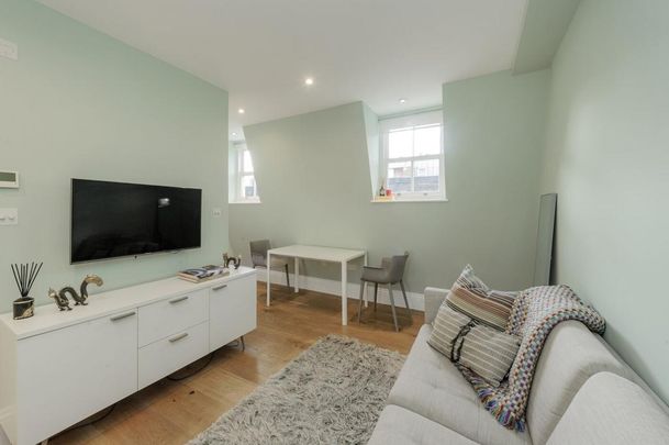 1 bedroom flat to rent - Photo 1