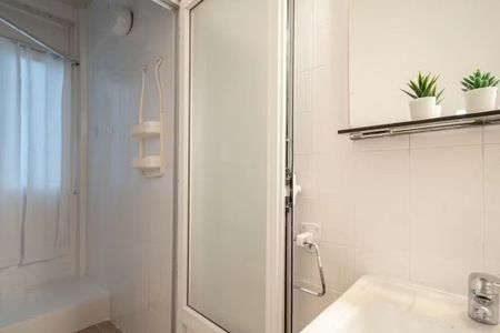 Carrer de Pi i Margall, Barcelona, Catalonia 08025 - Photo 5