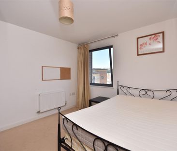 St Stephens Court, Maritime Quarter, SA1 1SA, Swansea - Photo 5