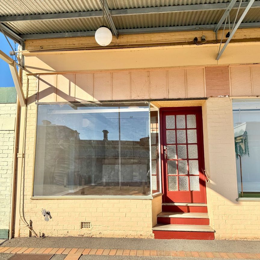 COMMERCIAL LEASE OPPORTUNITY! - Photo 1