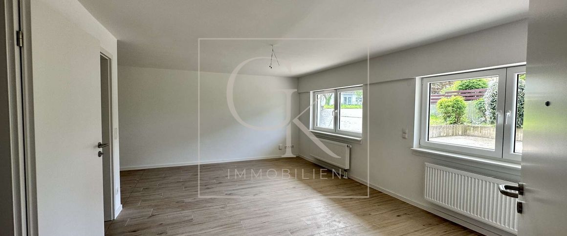 Erstbezug nach Modernisierung: Souterrain-Wohnung (1 ZKB) mit Stellplatz - Photo 1