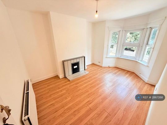 6 bedroom terraced house to rent - Photo 1