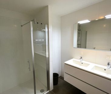 Welgelegen appartement met twee slaapkamers en autostaanplaats - Photo 4