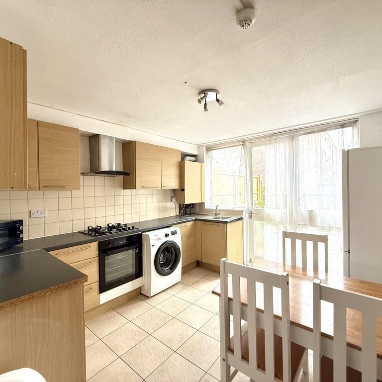 5 bedroom maisonette to rent - Photo 1