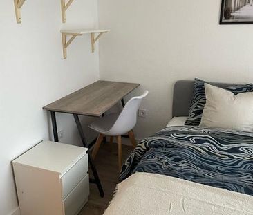 Carrer dAlmoines, Valencia, Valencian Community 46018 - Photo 6