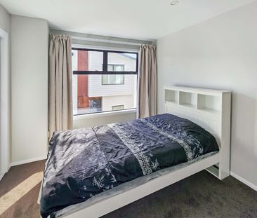 2 BEDROOM TOWNHOUSE WITH CARPARK - Photo 6