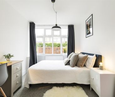 Charlton Road, Kingswood - Photo 5