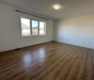 For Lease - 77 Sunset Way, Thorold, Ontario - Photo 3