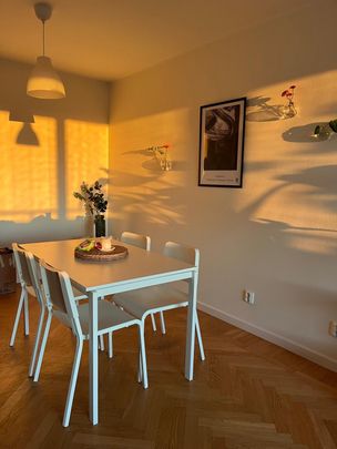 Ekensbergsvägen, Solna - Foto 1