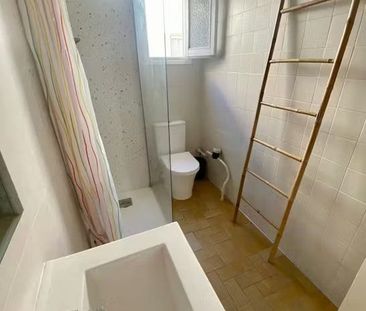 Avinguda de la Malva-Rosa, Valencia, Valencian Community 46011 - Photo 5