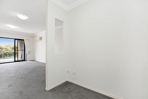 Boston on Belgrave! Spacious, Open-Plan Apartment. - Photo 1