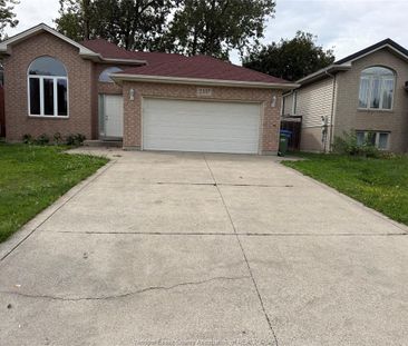 For Lease - 2337 ASKIN, Windsor, Ontario - Photo 5