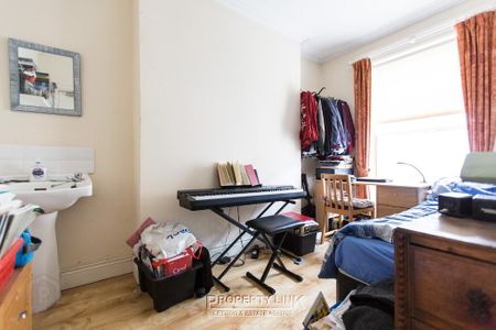 STUDENT ACCOMMODATION, 2 Princes Street, Derry/Londonderry, BT48 7EY - Photo 3