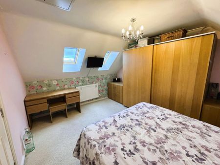 4 bedroom detached house to rent - Photo 5