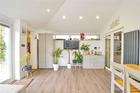 Landseer Avenue, Lockleaze - Photo 3