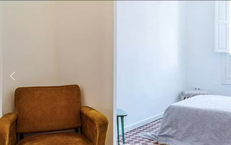 Carrer de Cienfuegos, Valencia, Valencian Community 46006 - Photo 2