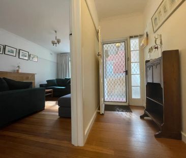 “Modern Comfort in a Prime Location” - Photo 2