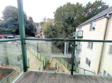 A 2 Bedroom Apartment Instruction to Let in St Leonards-on-Sea - Photo 3