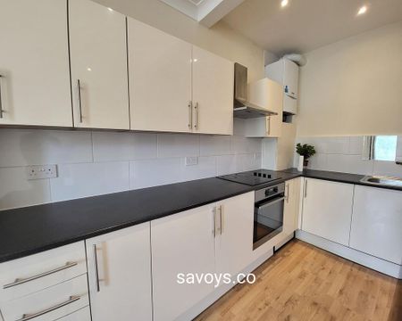 2 bedroom flat to rent - Photo 4