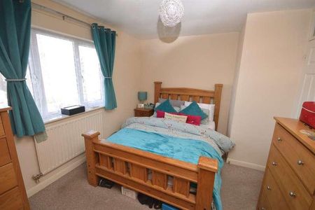 Warley Close, Braintree, CM7 - Photo 3