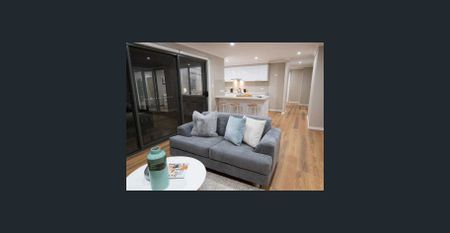 Beautiful Family Home - Photo 3