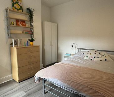 7 bedroom terraced house to rent - Photo 5