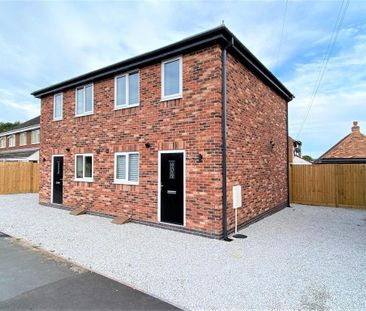 2 bedroom semi-detached house to rent - Photo 2
