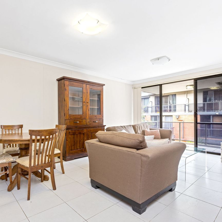 Furnished 2 Bedroom Aprtment in the Heart of Eveleigh - Photo 1
