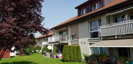 Appartement de 4.5 pièces au rez-de-chaussée avec grande terrasse et jardin - Photo 2