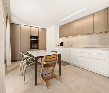 2 bedroom luxury Apartment for rent in The Golden Mile, Spain - Photo 5