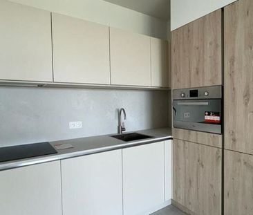 Appartement te huur in Antwerpen voor € 925 met 1 slaapkamer - Photo 4