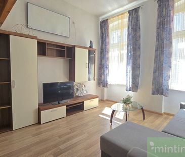 Duża Kawalerka-Centrum 1.piętro-Kamienica - Zdjęcie 2