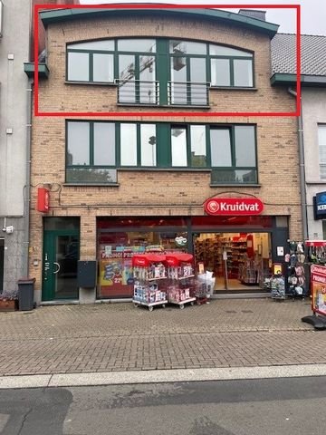 Leuk 2-slaapkamerappartement op de Grote Markt van Zelzate - Foto 5