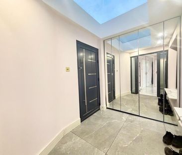 6 Bedroom House To Let - Photo 1