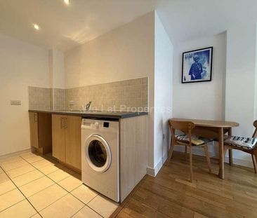 Northern Angel, Dyche Street, M4 - Photo 5