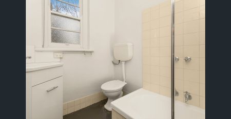 Two-Bedroom Period Home in Prime Location - Photo 5