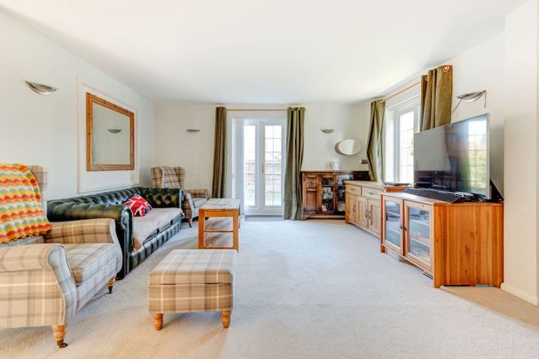 Available unfurnished from 06/03/2026 - Photo 1