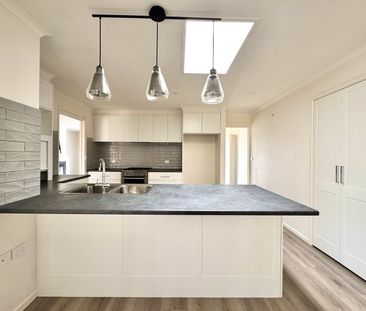 Modern Coastal Retreat on the Bellarine Peninsula - Photo 3