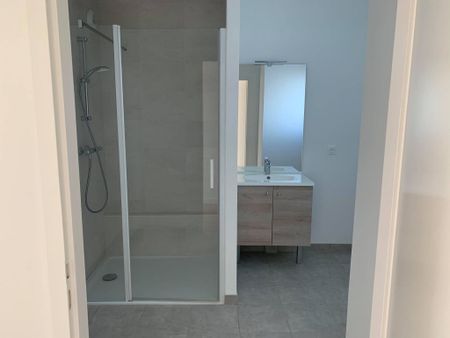Location Appartement 3 pièces 62m² - Photo 3