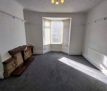 4 bedroom terraced house to rent - Photo 3