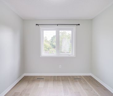 For Lease - 56 North Lake Road Unit# #22, Richmond Hill, Ontario - Photo 5