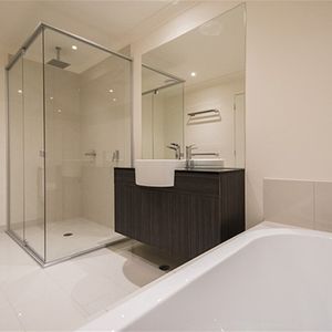 3 Bedroom 2 Bathroom Townhouse Perfect Location Hope Island - Photo 3