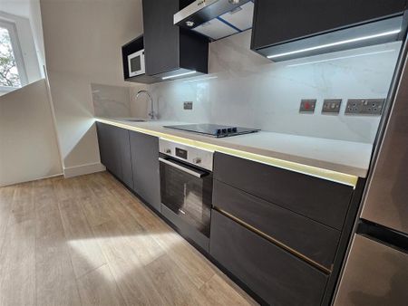 2 bedroom apartment to rent - Photo 2