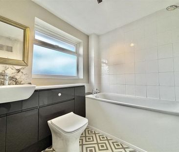 2 bedroom maisonette to rent - Photo 6