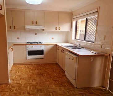Large 3 Bedroom Unit in East Toowoomba - Photo 3